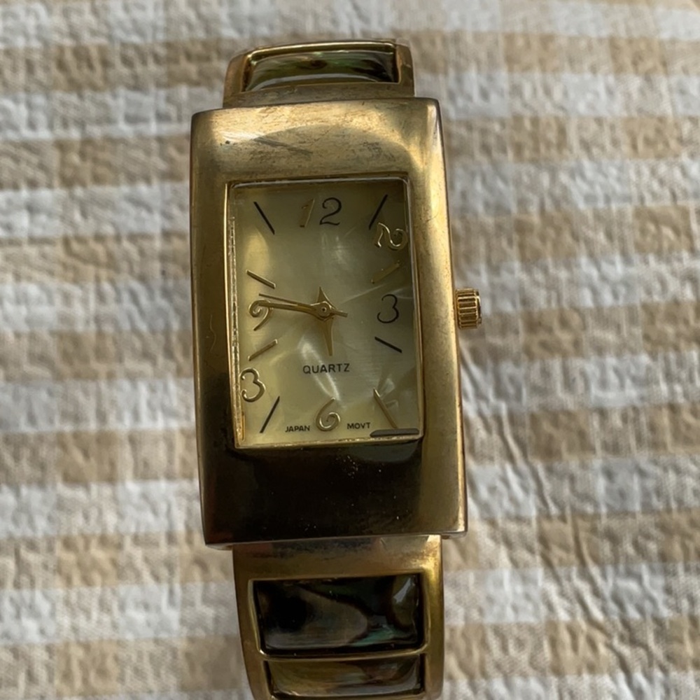 Vivani Abalone inlay cuff watch gold tone Quartz Japan movement needs battery